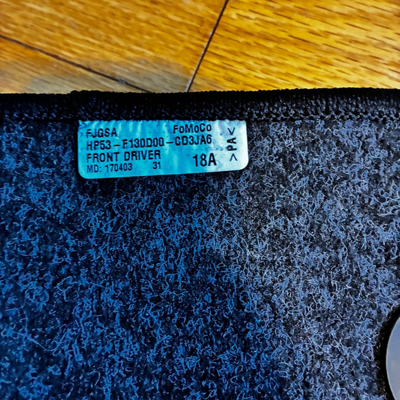 OEM Ford Fusion Floor/Lincoln MKZ Mats (2017–2020) – Full Set, Brand New - Picture 7 of 7